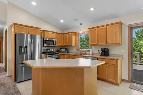 28359 Lakeside Way Lindstrom MN 55045