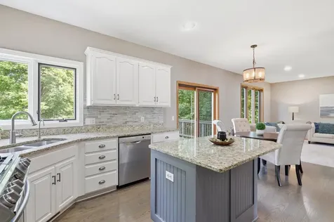 3774 Oxford Drive Woodbury MN 55125