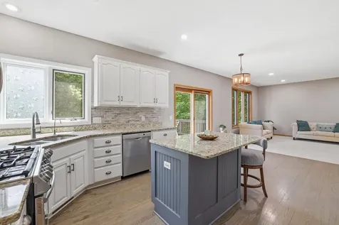 3774 Oxford Drive Woodbury MN 55125