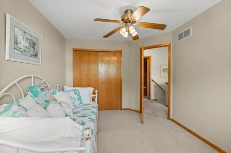 12761 Edgewater Path Apple Valley MN 55124