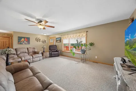 17991 Glendorado Road Princeton MN 55371