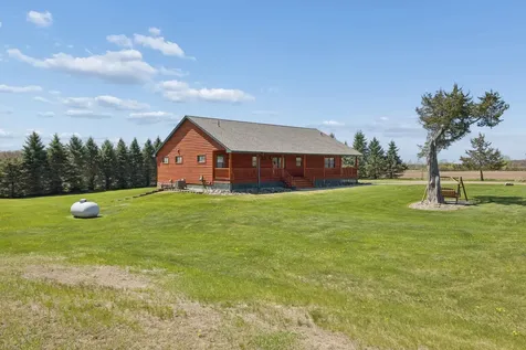 17991 Glendorado Road Princeton MN 55371