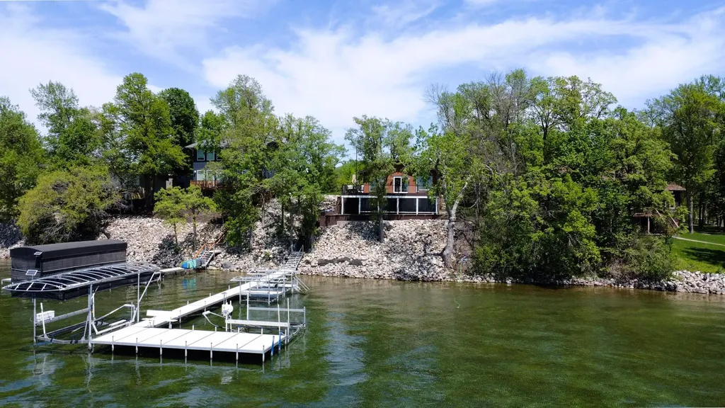51216 Pelican Point Drive Detroit Lakes MN 56501