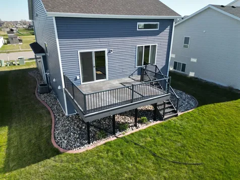 1221 46th Avenue S Moorhead MN 56560