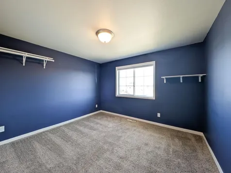 1221 46th Avenue S Moorhead MN 56560