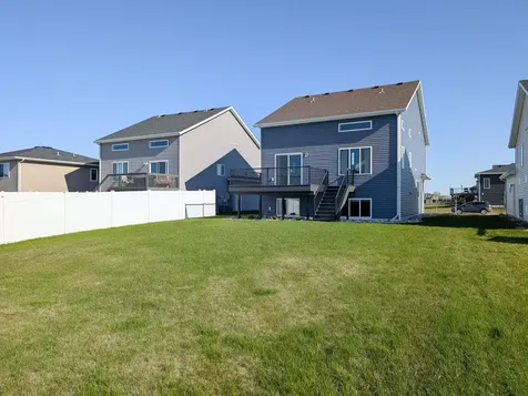 1221 46th Avenue S Moorhead MN 56560