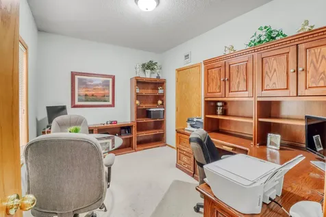 2709 30th Avenue S Fargo ND 58103