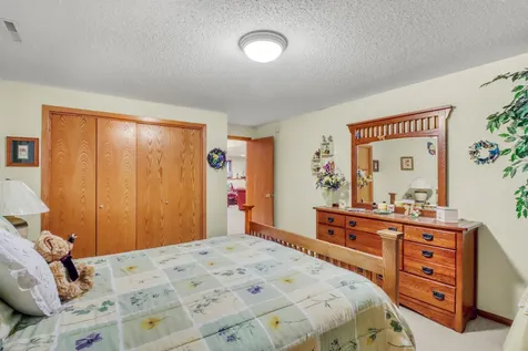 2709 30th Avenue S Fargo ND 58103