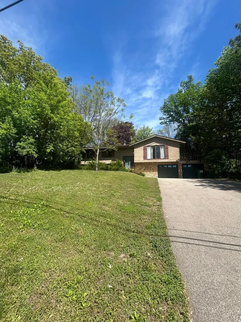 5905 Country Club Road Excelsior MN 55331