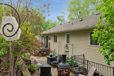 589 Mcknight Road S Saint Paul MN 55119