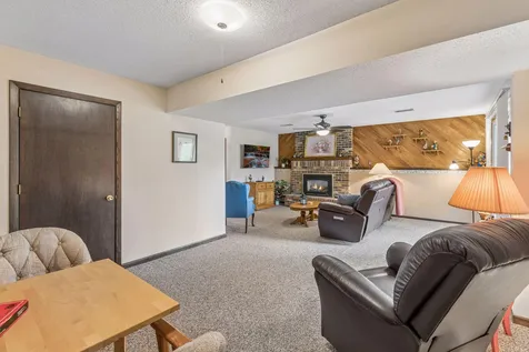 3170 Queensland Lane N Plymouth MN 55447