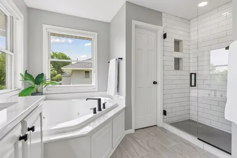 7638 Ridgeview Way Chanhassen MN 55317