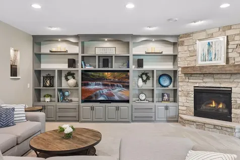 7638 Ridgeview Way Chanhassen MN 55317