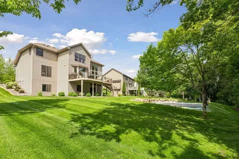 7638 Ridgeview Way Chanhassen MN 55317