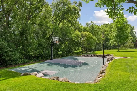 7638 Ridgeview Way Chanhassen MN 55317