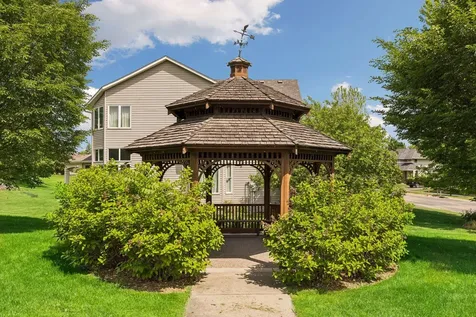7638 Ridgeview Way Chanhassen MN 55317