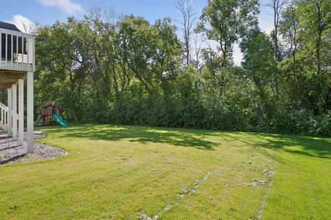 2719 Longacres Drive Chanhassen MN 55317