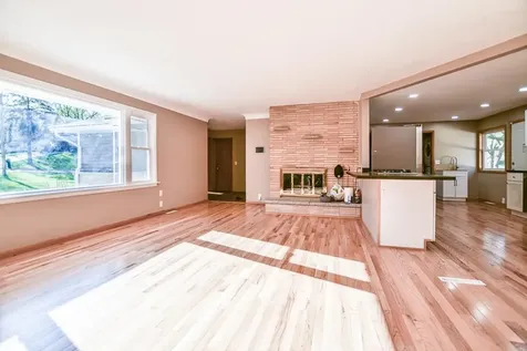 1306 Hillcrest Drive NE Fridley MN 55432