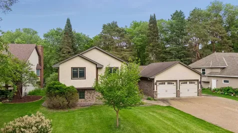 1326 Griffin Avenue Mahtomedi MN 55115