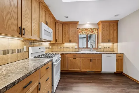 1326 Griffin Avenue Mahtomedi MN 55115