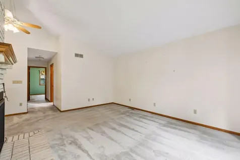 1326 Griffin Avenue Mahtomedi MN 55115