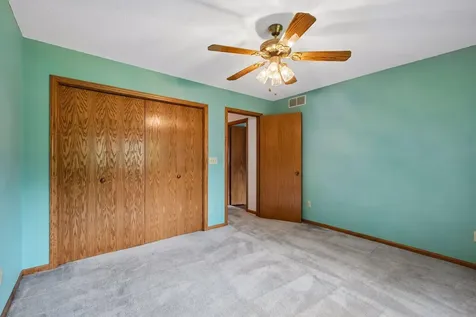 1326 Griffin Avenue Mahtomedi MN 55115