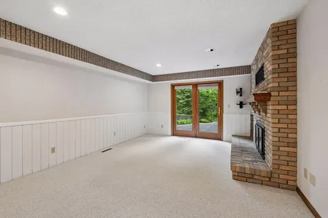 1326 Griffin Avenue Mahtomedi MN 55115