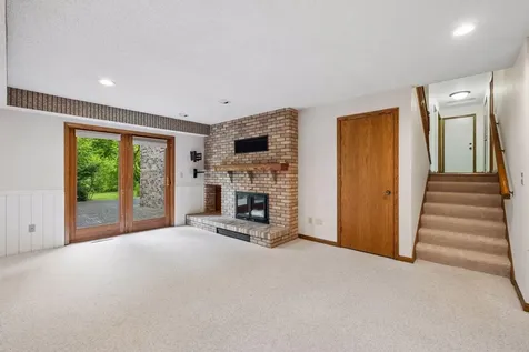 1326 Griffin Avenue Mahtomedi MN 55115