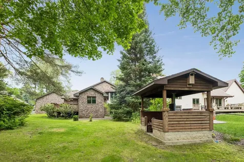 1326 Griffin Avenue Mahtomedi MN 55115