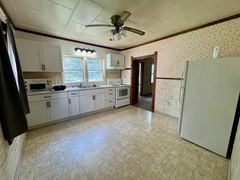 915 6th Avenue E Alexandria MN 56308