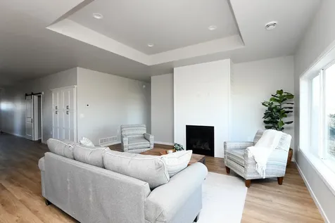 6808 Deer Creek Loop Horace ND 58047
