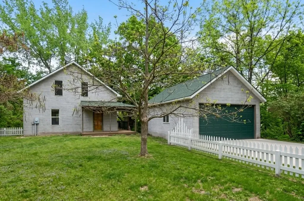 320 Bluff Street Clearwater MN 55320