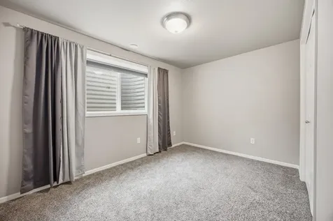 219 6th Street E Horace ND 58047