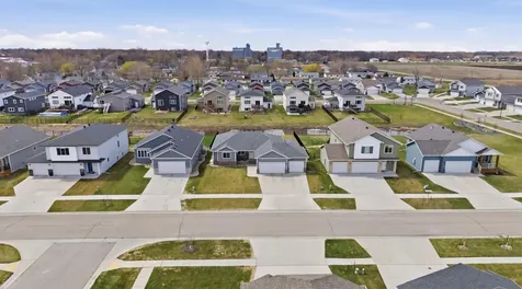 219 6th Street E Horace ND 58047