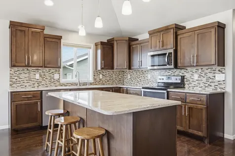 219 6th Street E Horace ND 58047