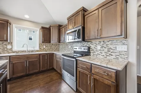 219 6th Street E Horace ND 58047