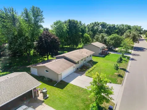 835 Harrington Street SW Hutchinson MN 55350