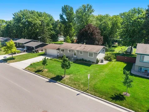 835 Harrington Street SW Hutchinson MN 55350