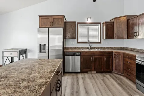 5926 56th Avenue S Fargo ND 58104