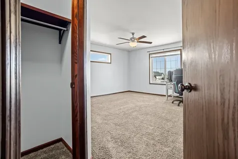 5926 56th Avenue S Fargo ND 58104