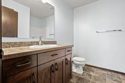5926 56th Avenue S Fargo ND 58104