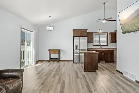 5926 56th Avenue S Fargo ND 58104