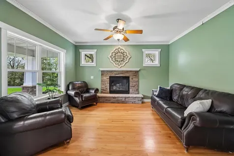 4798 Red Pine Court Eagan MN 55123