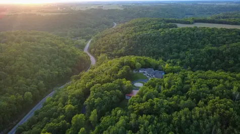 W10622 State Road 35 Prescott WI 54021
