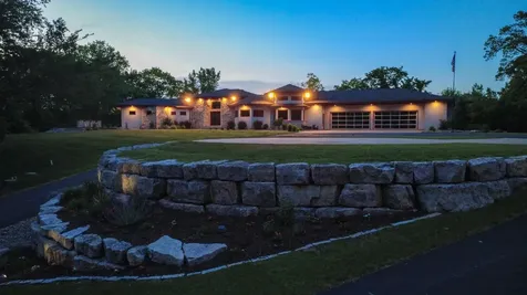 W10622 State Road 35 Prescott WI 54021