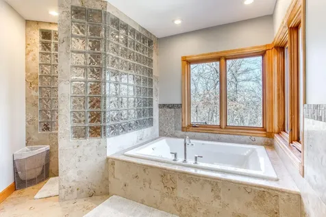 W10622 State Road 35 Prescott WI 54021