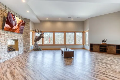 W10622 State Road 35 Prescott WI 54021