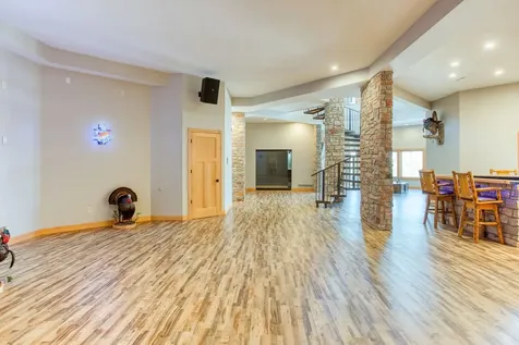 W10622 State Road 35 Prescott WI 54021