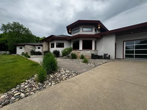 W10622 State Road 35 Prescott WI 54021