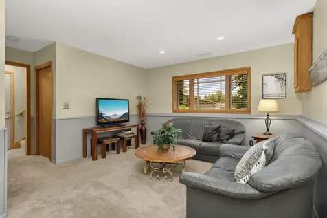 1255 Doe Circle White Bear Lake MN 55110